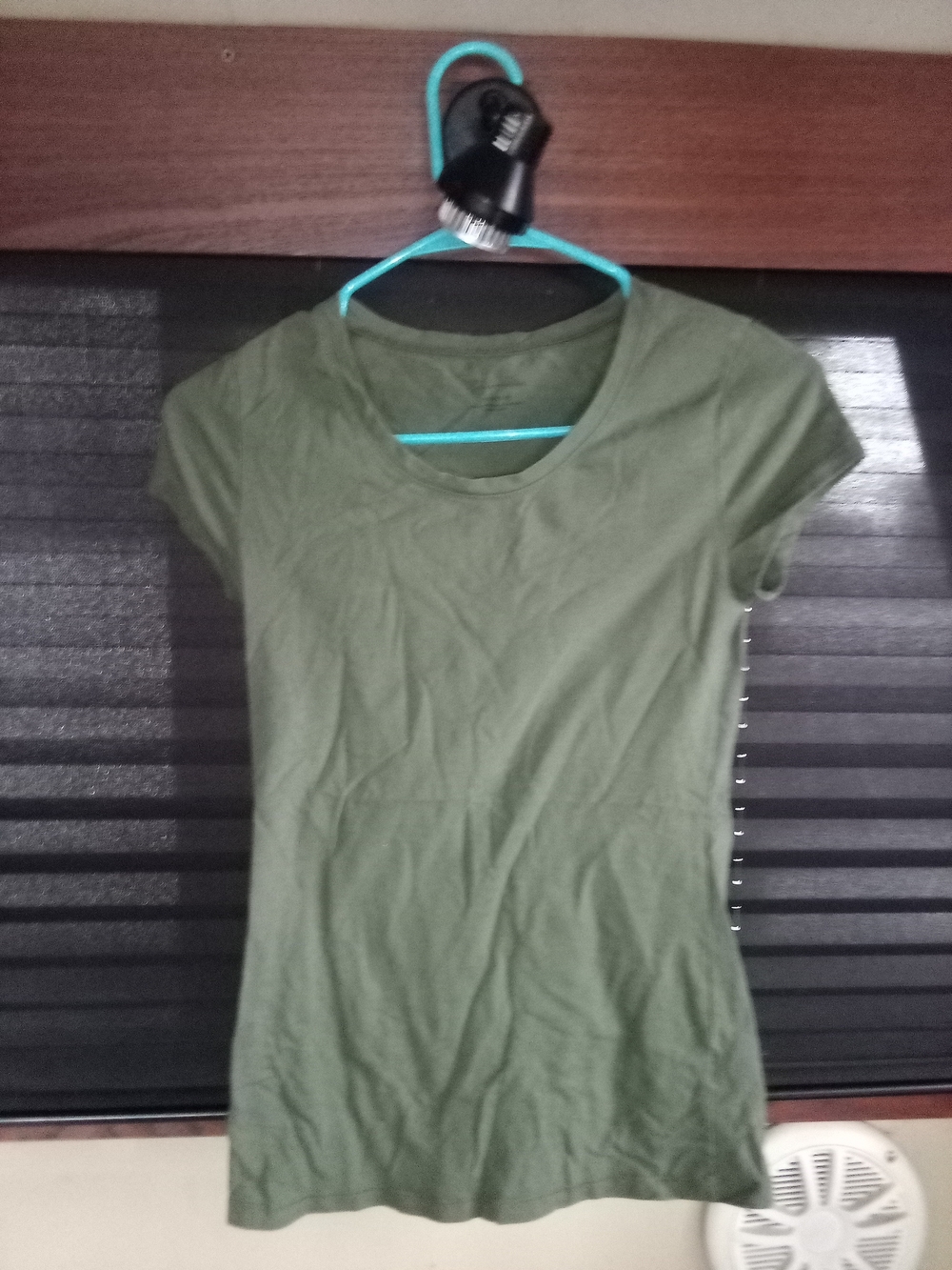 Women’s Olive Green Scoop Neck Tee